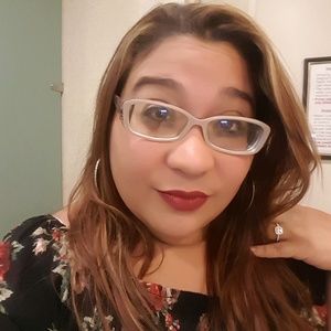 Meet your Posher, Marie